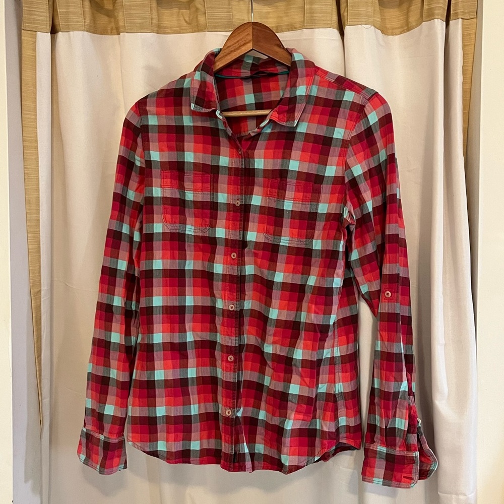 The North Face Plaid Button Up | L